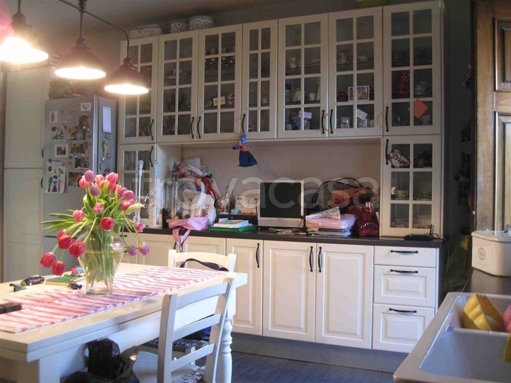 casa indipendente in vendita a Quarrata