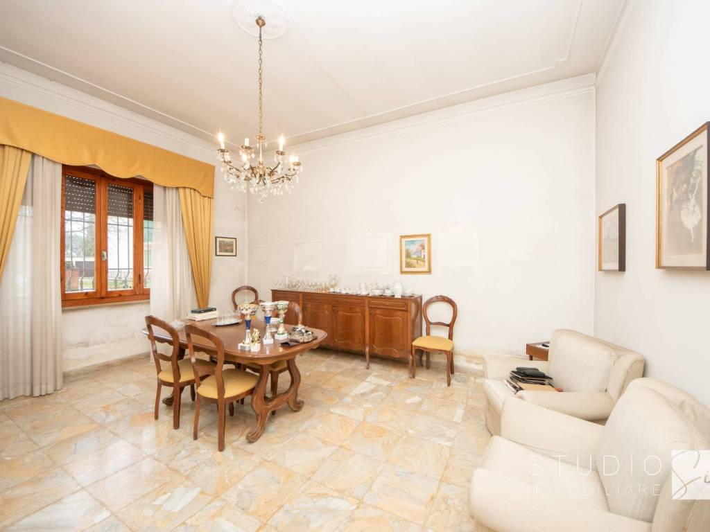 casa indipendente in vendita a Quarrata in zona Catena