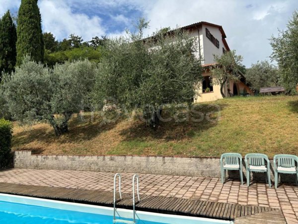 casa indipendente in vendita a Quarrata in zona Montemagno