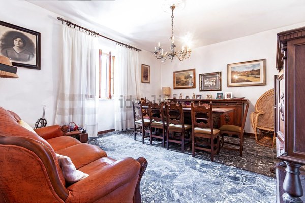 casa indipendente in vendita a Quarrata