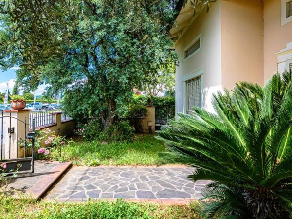 casa indipendente in vendita a Quarrata