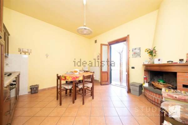 casa indipendente in vendita a Quarrata