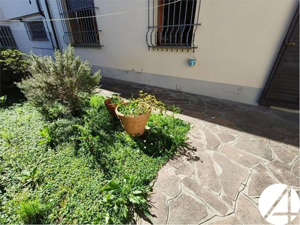 casa indipendente in vendita a Quarrata