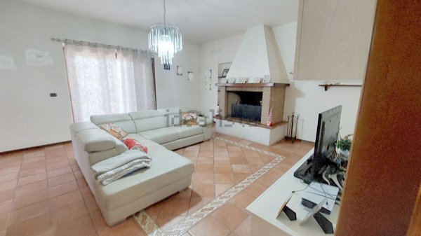 casa indipendente in vendita a Quarrata
