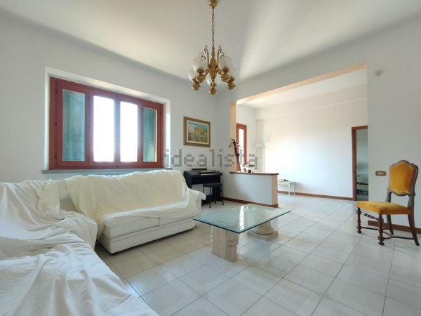 casa indipendente in vendita a Quarrata
