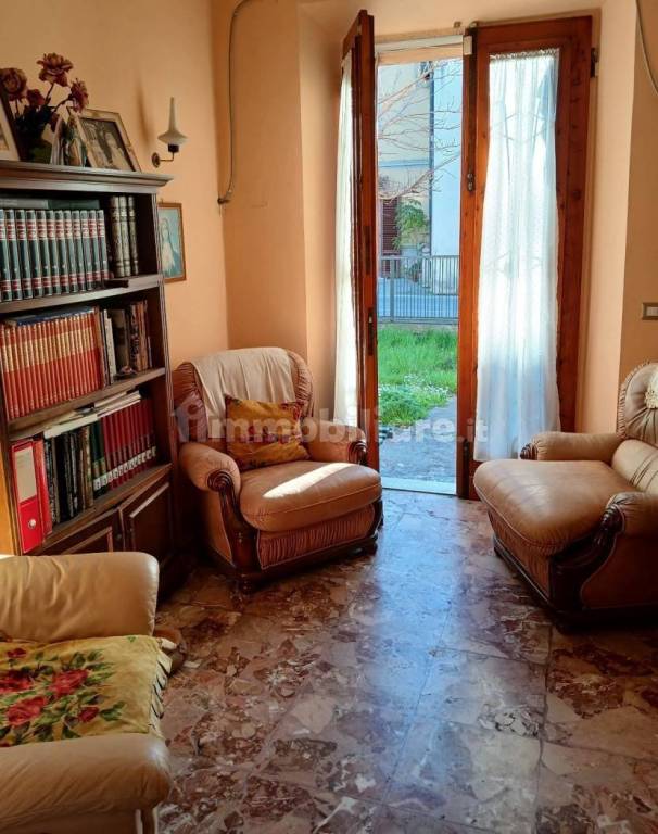 casa indipendente in vendita a Quarrata