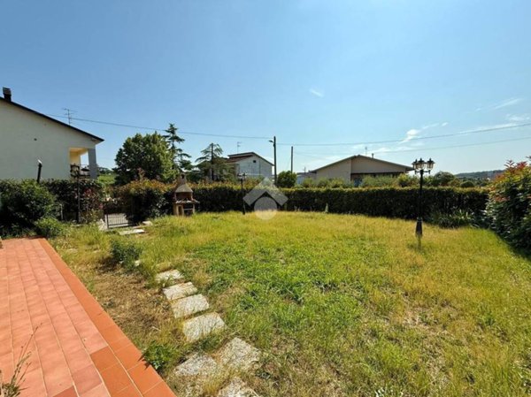 appartamento in vendita a Quarrata in zona Santonuovo