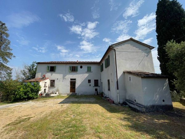 casa indipendente in vendita a Quarrata