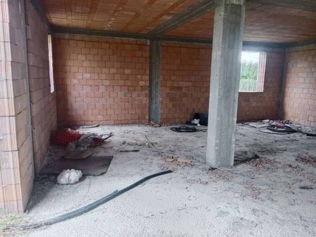 casa indipendente in vendita a Quarrata in zona Valenzatico