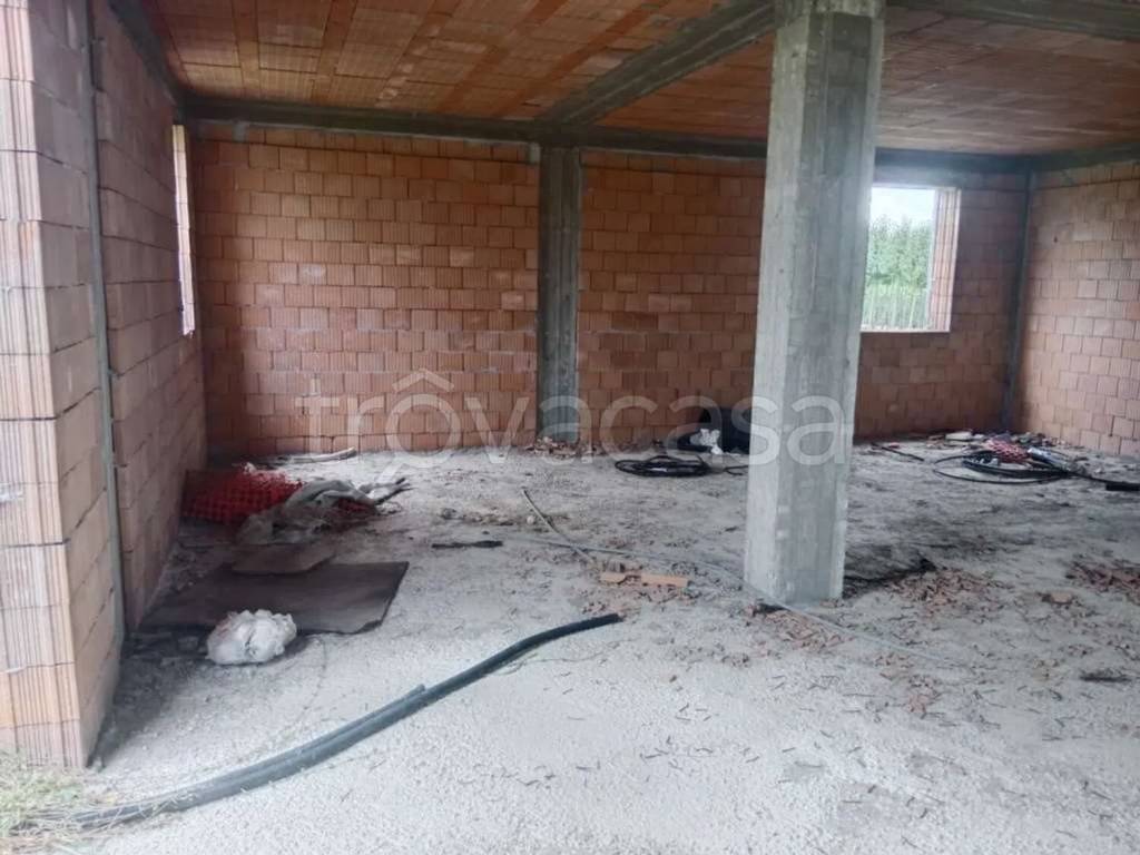 casa indipendente in vendita a Quarrata in zona Valenzatico