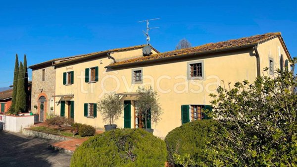 casa indipendente in vendita a Quarrata in zona Valenzatico