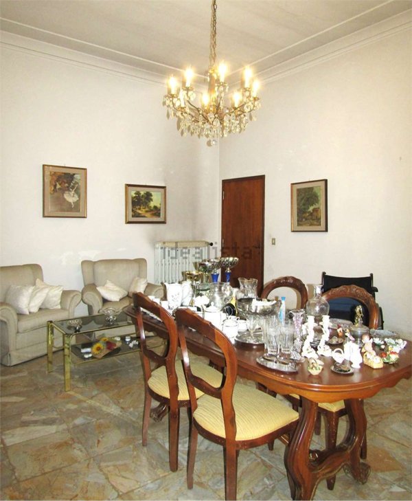 casa indipendente in vendita a Quarrata in zona Catena