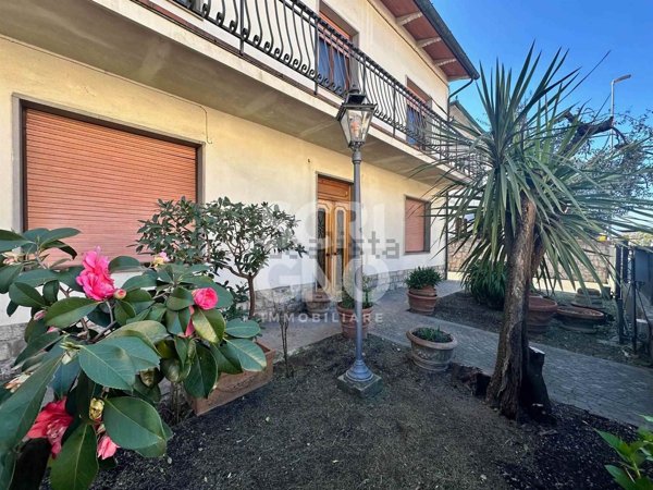 casa indipendente in vendita a Quarrata in zona Casini