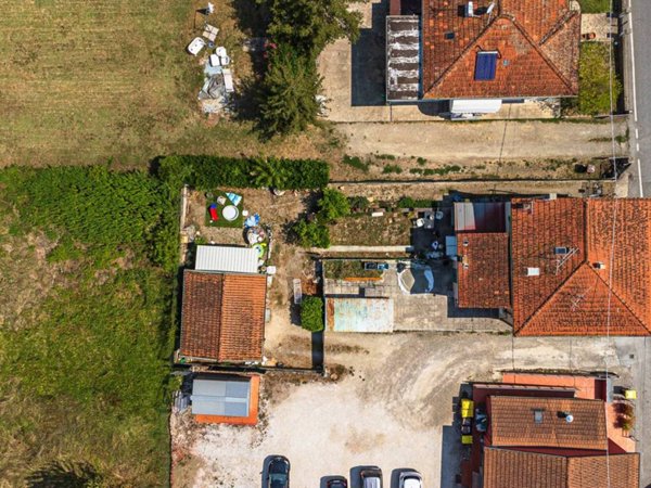 casa indipendente in vendita a Quarrata in zona Casini