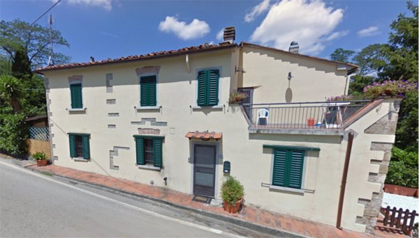 casa indipendente in vendita a Quarrata