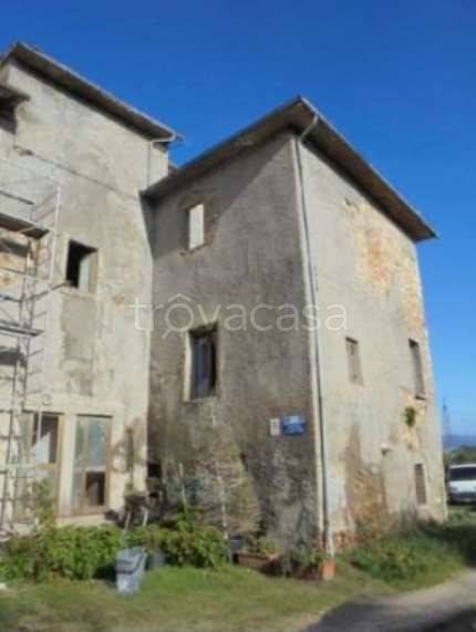 casa indipendente in vendita a Quarrata