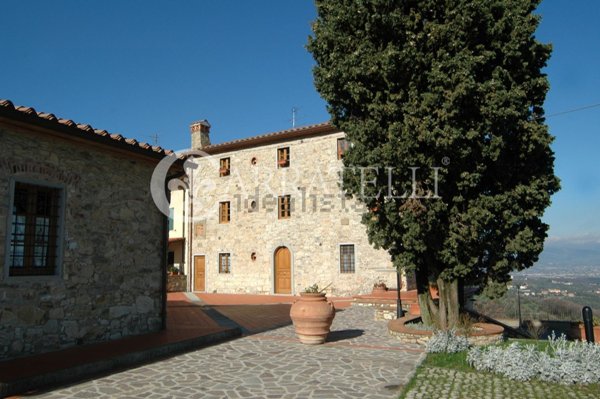 casa indipendente in vendita a Quarrata in zona Buriano