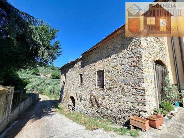 casa indipendente in vendita a Quarrata in zona Buriano
