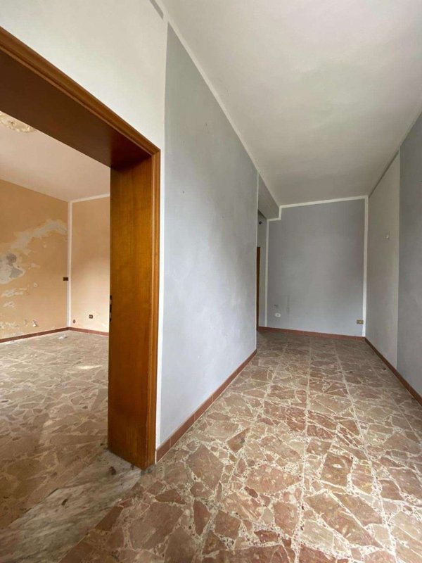 intera palazzina in vendita a Quarrata