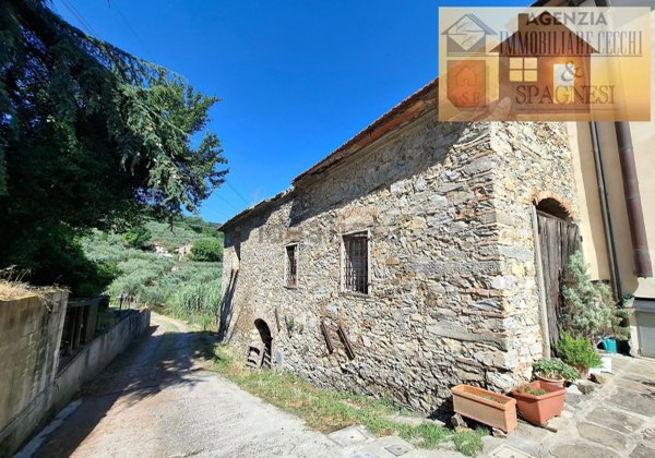 casale in vendita a Quarrata in zona Buriano