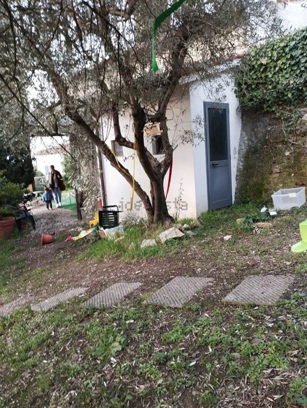 casale in vendita a Quarrata in zona Buriano