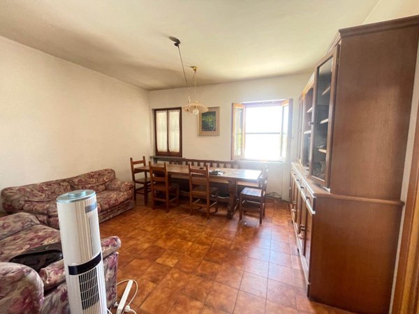 appartamento in vendita a Quarrata in zona Valenzatico