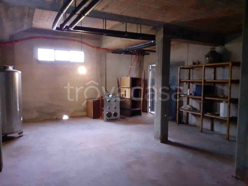 appartamento in vendita a Quarrata in zona Barba