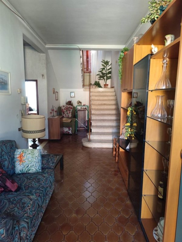 casa indipendente in vendita a Quarrata in zona Forrottoli