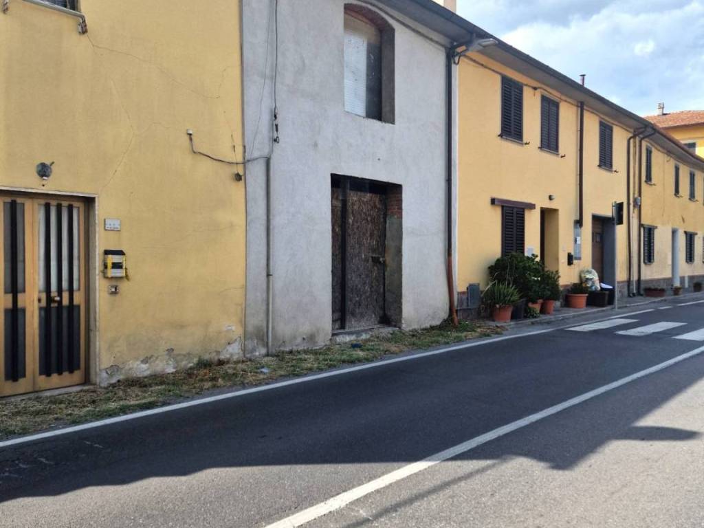 casa indipendente in vendita a Quarrata