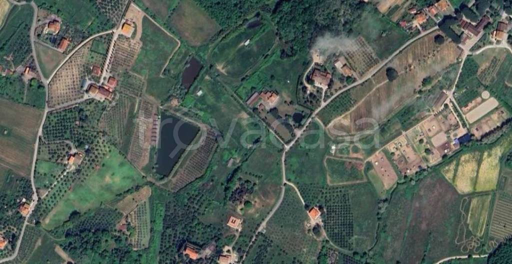 locale di sgombero in vendita a Quarrata in zona Forrottoli