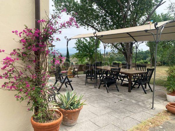 casa indipendente in vendita a Quarrata