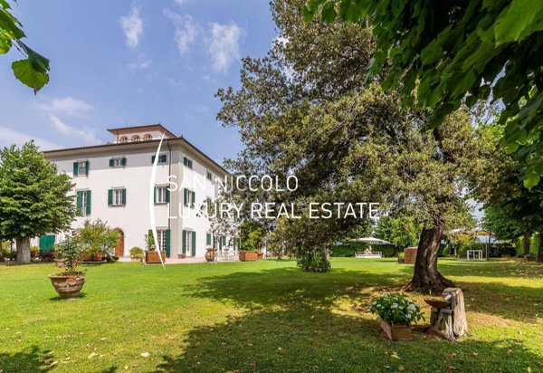 villa in vendita a Quarrata