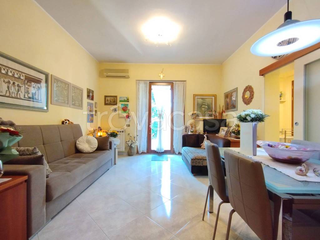 appartamento in vendita a Quarrata in zona Montemagno