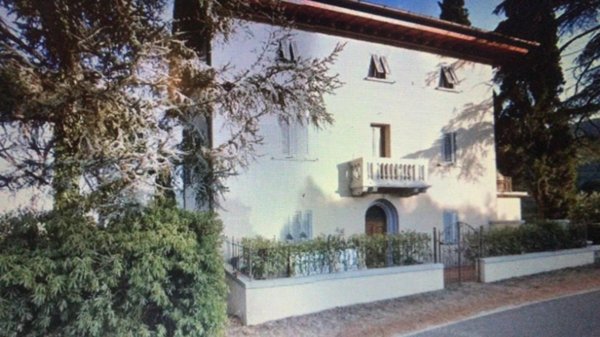 casa indipendente in vendita a Quarrata