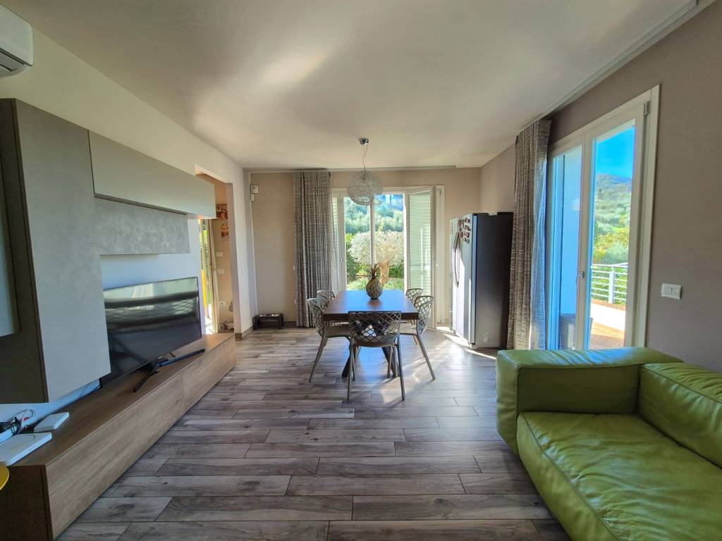 casa indipendente in vendita a Quarrata