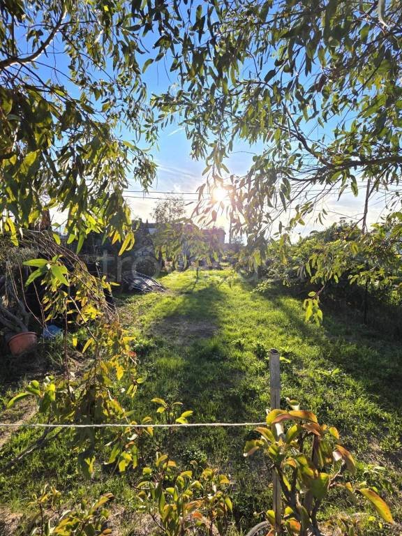 casa indipendente in vendita a Quarrata in zona Casini