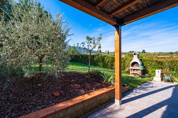 casa semindipendente in vendita a Quarrata