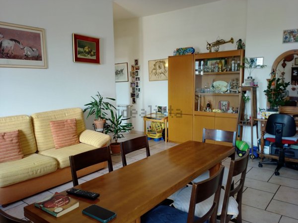 appartamento in vendita a Quarrata in zona Casini