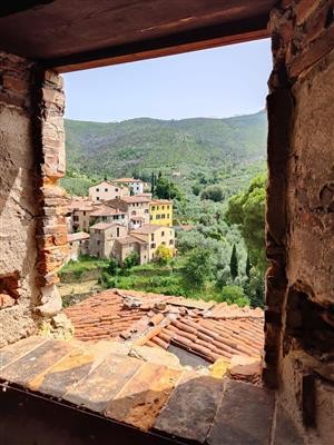 casa indipendente in vendita a Quarrata in zona Montemagno