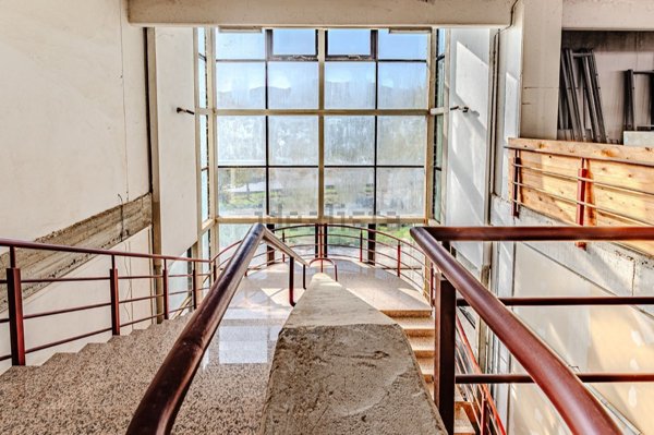 capannone in vendita a Quarrata