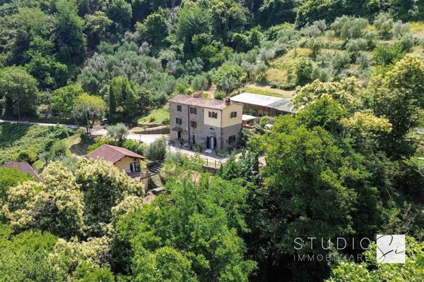 casa indipendente in vendita a Quarrata