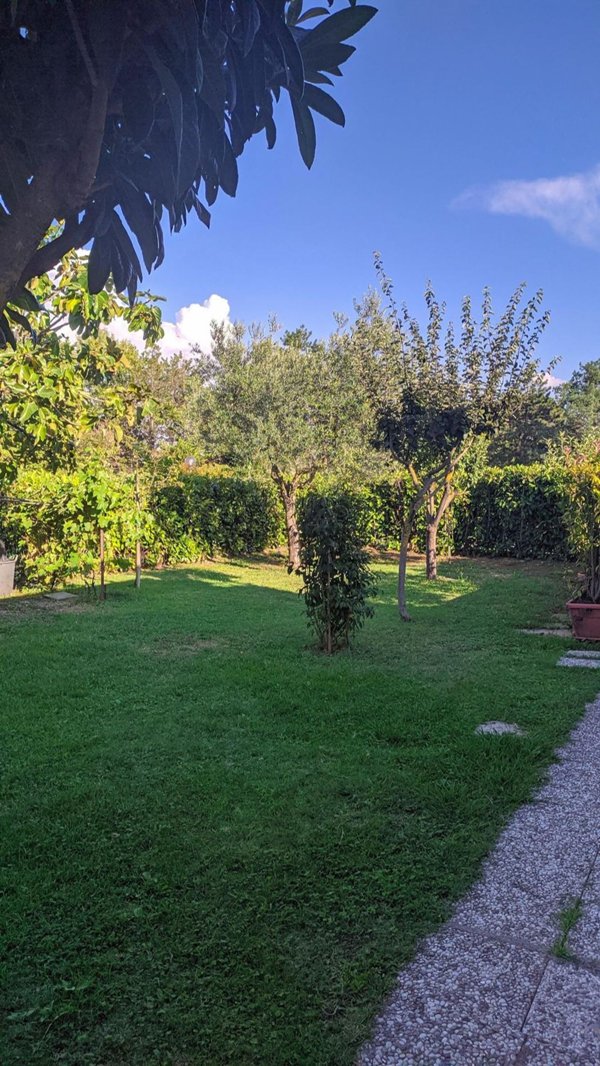 casa indipendente in vendita a Quarrata