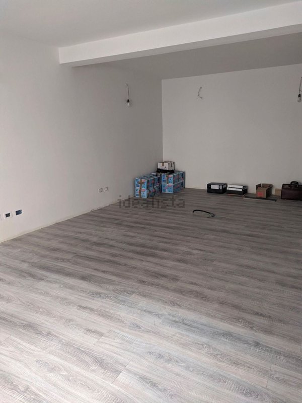 trivano in vendita a Quarrata