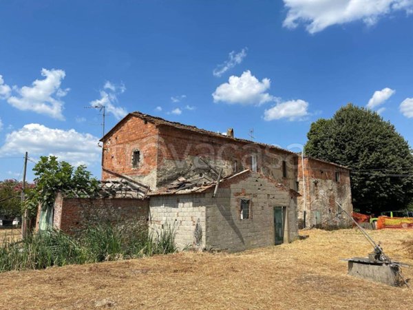 casale in vendita a Quarrata in zona Valenzatico