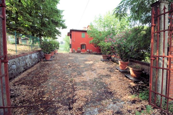 casa indipendente in vendita a Quarrata