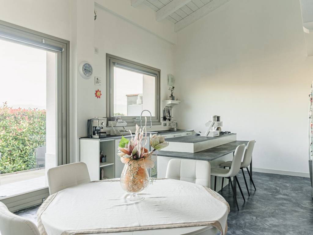 casa indipendente in vendita a Quarrata