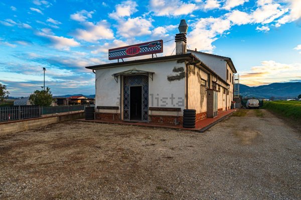 negozio in vendita a Quarrata