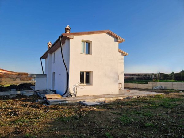 casa indipendente in vendita a Quarrata