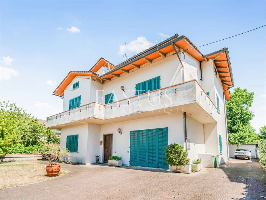 casa indipendente in vendita a Quarrata in zona Santonuovo