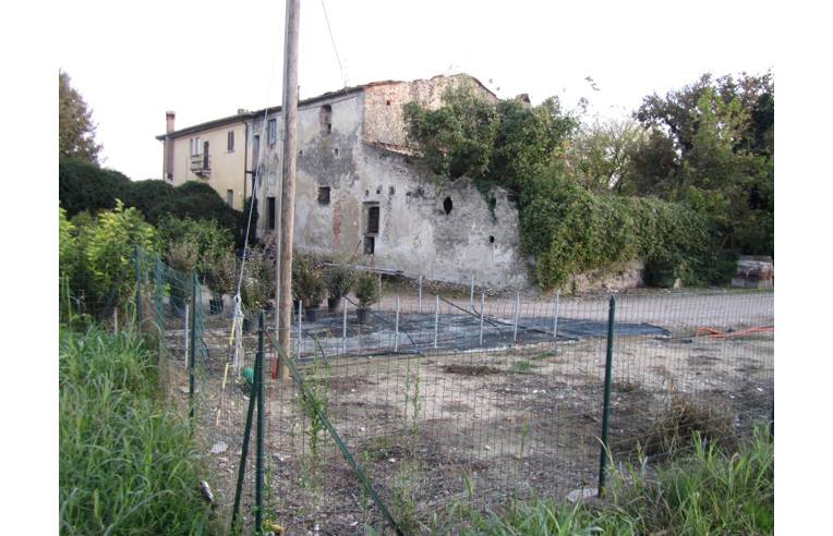 casa indipendente in vendita a Quarrata in zona Ferruccia